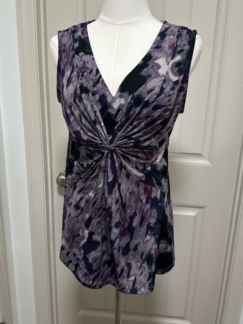 Daisy Fuentes Purple and Black Twist-Front V-Neck Camisole